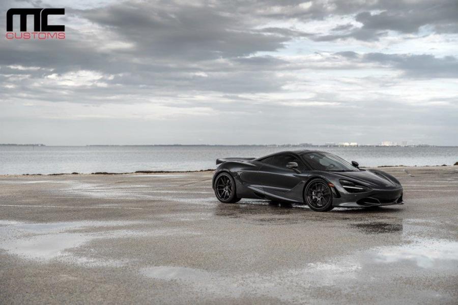  McLaren 720S by MC Customs 2018 года  (фото 6 из 11)